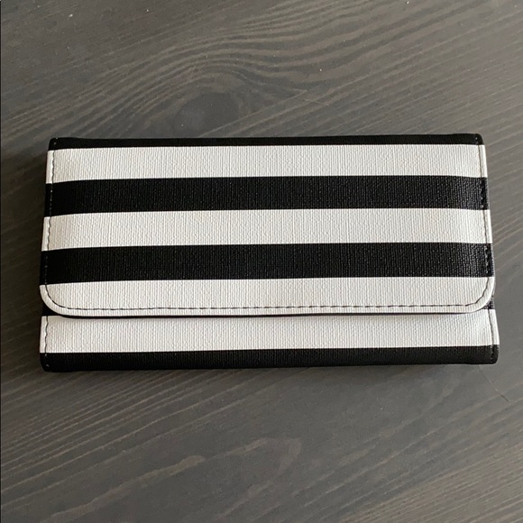 Wallet - Picture 1 of 3